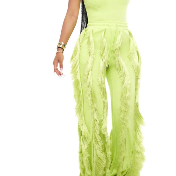 Fringe Collection - Picture 2 of 2